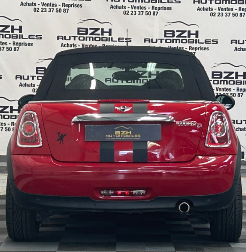 Photo 6 de l'offre de MINI CABRIO COOPER D 112CH PACK CHILI à 13490€ chez BZH Automobiles