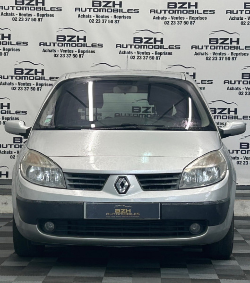 Photo 2 de l'offre de RENAULT SCENIC II 1.5 DCI 105CH AUTHENTIQUE à 4990€ chez BZH Automobiles