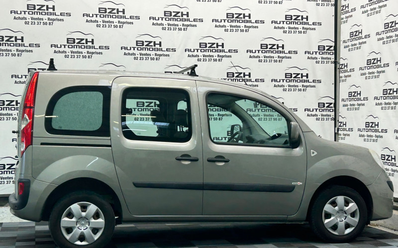 Photo 6 de l'offre de RENAULT KANGOO II 1.6 90CH ACCESS à 11990€ chez BZH Automobiles