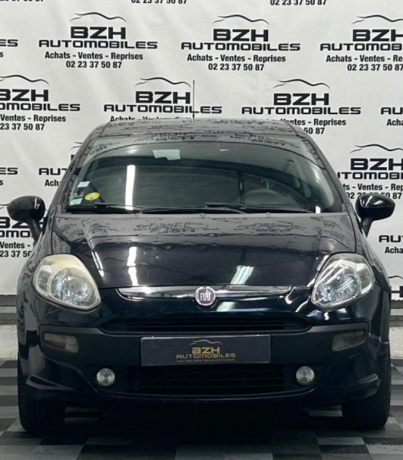 Photo 2 de l'offre de FIAT PUNTO EVO 1.2 8V 65CH TEAM 3P * CLIM * à 5990€ chez BZH Automobiles