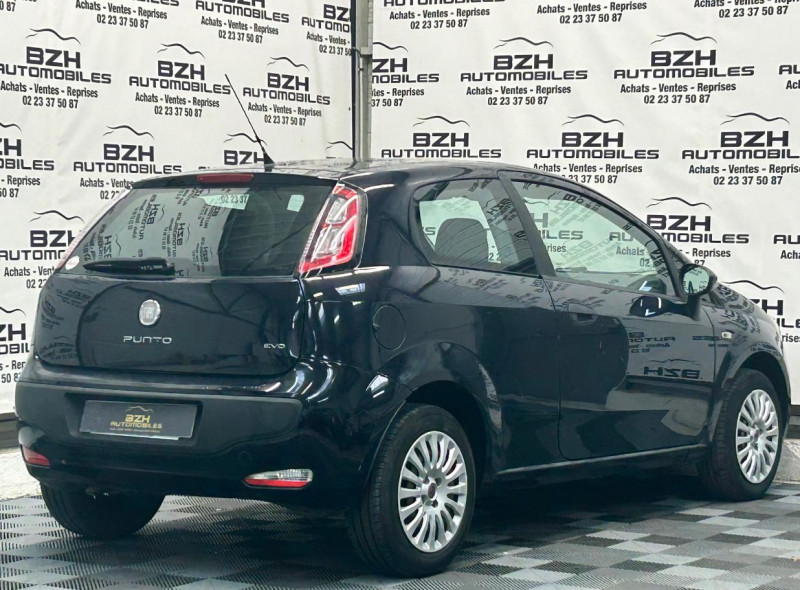 Photo 4 de l'offre de FIAT PUNTO EVO 1.2 8V 65CH TEAM 3P * CLIM * à 5990€ chez BZH Automobiles