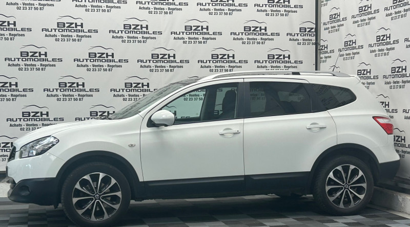 Photo 2 de l'offre de NISSAN QASHQAI+2 1.5 DCI 110CH FAP CONNECT EDITION * ÉCRAN / CLIM / RÉGUL / TOIT PANNO / ATTELAGE à 10990€ chez BZH Automobiles