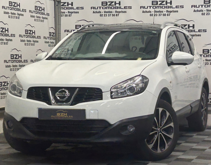 Nissan QASHQAI+2 1.5 DCI 110CH FAP CONNECT EDITION * ÉCRAN / CLIM / RÉGUL / TOIT PANNO / ATTELAGE Diesel BLANC Occasion à vendre