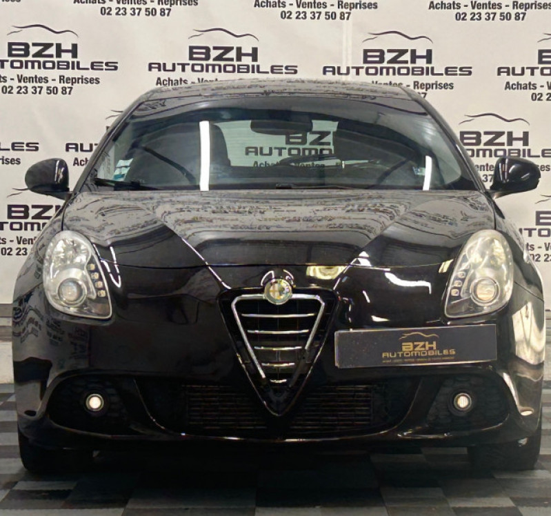 Photo 2 de l'offre de ALFA ROMEO GIULIETTA 1.6 JTDM DISTINCTIVE STOP&START à 6990€ chez BZH Automobiles