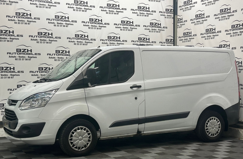 Photo 3 de l'offre de FORD TRANSIT CCB 330C 2.2 TDCI 125CH TRACTION à 10990€ chez BZH Automobiles