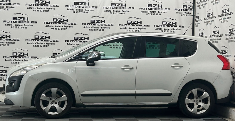 Photo 3 de l'offre de PEUGEOT 3008 1.6 HDI110 FAP PREMIUM BMP6 à 5490€ chez BZH Automobiles