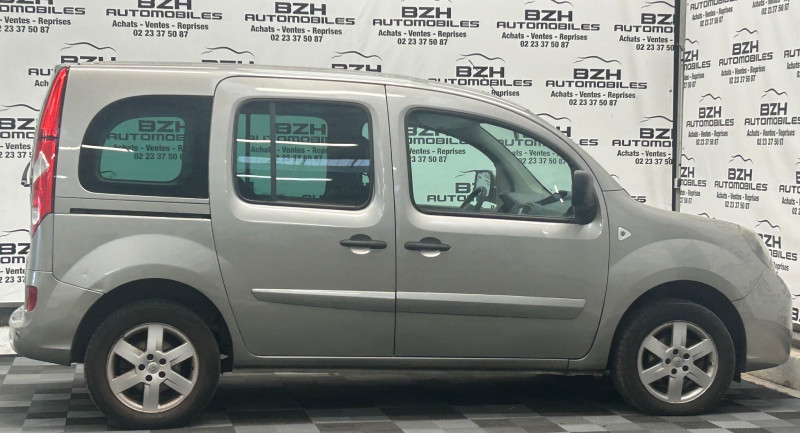 Photo 5 de l'offre de RENAULT KANGOO II 1.6 16V 105CH ETHANOL EXPRESSION GARANTIE 12 MOIS à 10990€ chez BZH Automobiles