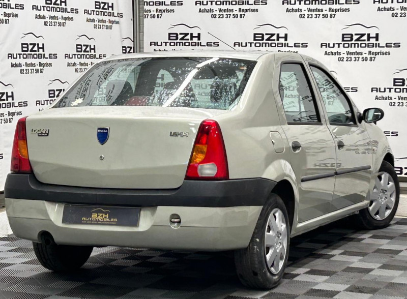 Photo 6 de l'offre de DACIA LOGAN 1.6 MPI 90CH LAUREATE GARANTIE 12 MOIS à 4490€ chez BZH Automobiles