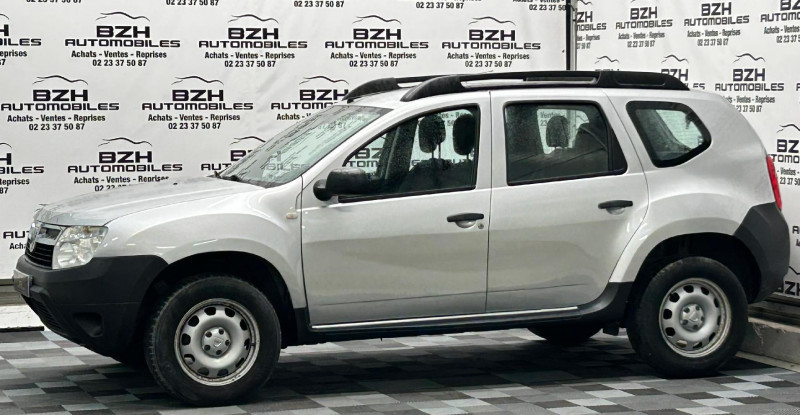 Photo 3 de l'offre de DACIA DUSTER 1.5 DCI 90CH * CLIM * AMBIANCE 4X2 GARANTIE 12 MOIS à 10990€ chez BZH Automobiles