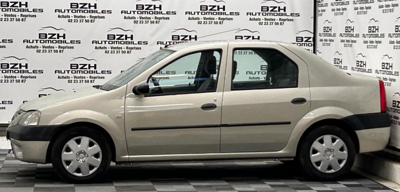 Photo 3 de l'offre de DACIA LOGAN 1.6 MPI 90CH LAUREATE GARANTIE 12 MOIS à 4490€ chez BZH Automobiles