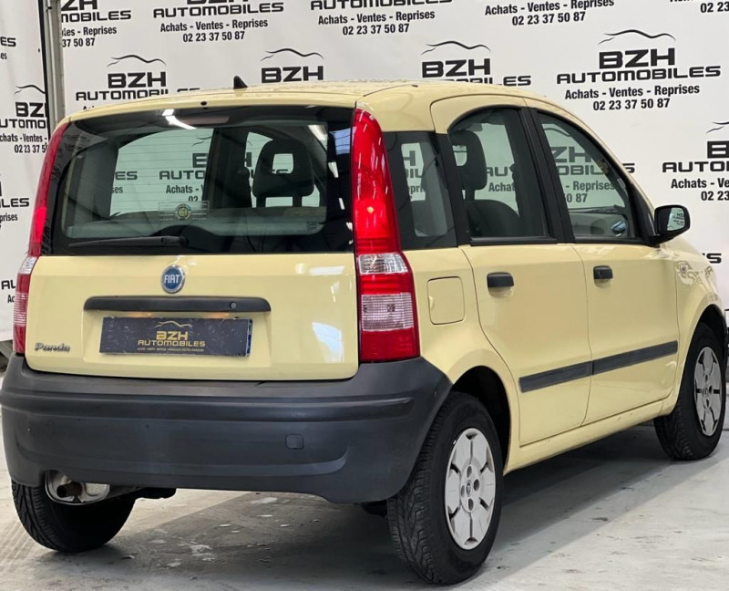 Photo 3 de l'offre de FIAT PANDA 1.1 8V 54CH TEAM GARANTIE 12 MOIS à 4490€ chez BZH Automobiles