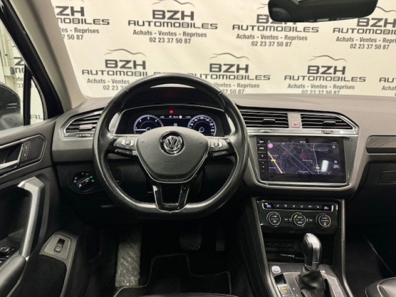 Photo 12 de l'offre de VOLKSWAGEN TIGUAN 2.0 TDI 150CH CARAT EXCLUSIVE DSG7 à 19490€ chez BZH Automobiles