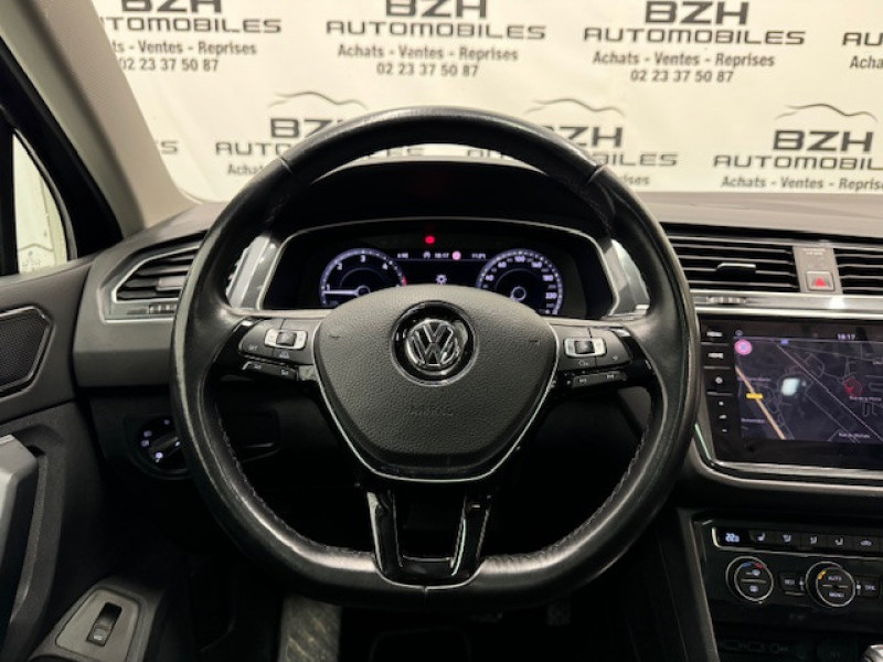 Photo 13 de l'offre de VOLKSWAGEN TIGUAN 2.0 TDI 150CH CARAT EXCLUSIVE DSG7 à 19490€ chez BZH Automobiles