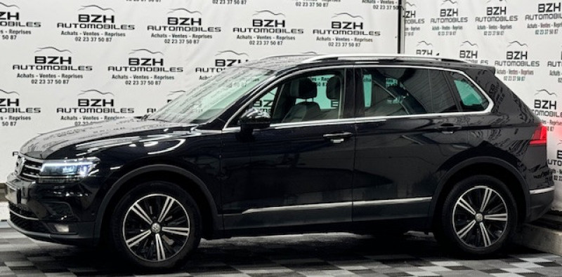 Photo 2 de l'offre de VOLKSWAGEN TIGUAN 2.0 TDI 150CH CARAT EXCLUSIVE DSG7 à 19490€ chez BZH Automobiles