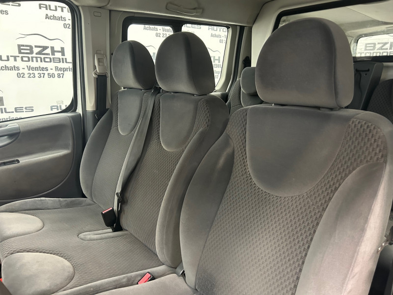 Photo 13 de l'offre de PEUGEOT EXPERT TEPEE 2.0 HDI 125CH CONFORT 6 PLACES "CLIM / RADAR / ATTELAGE + FAISCEAU * GARANTIE 12 à 11490€ chez BZH Automobiles