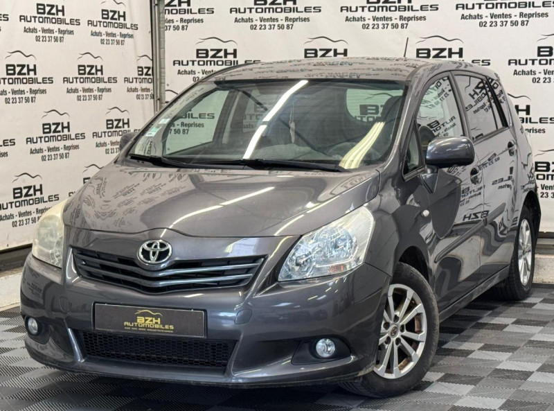Toyota VERSO 126 D-4D FAP SKYVIEW 5 PLACES Diesel GRIS F Occasion à vendre