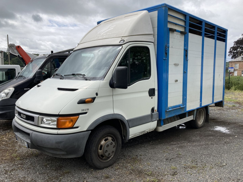 Iveco DAILY 35C15 BETAILLERE Diesel BLANC Occasion à vendre