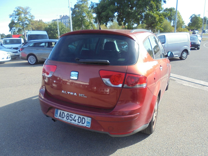 Photo 2 de l'offre de SEAT ALTEA XL 1.9 TDI105 FAP STYLE à 4490€ chez Agence AVR Automobile