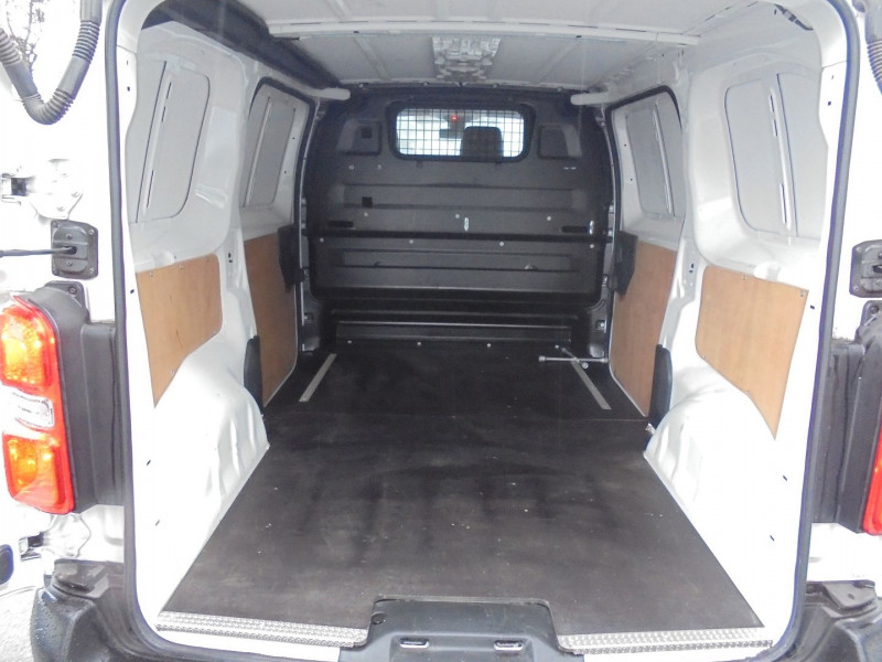 Photo 6 de l'offre de OPEL VIVARO FG L1  STANDARD 1.5 D 120CH PACK BUSINESS à 21890€ chez Agence AVR Automobile