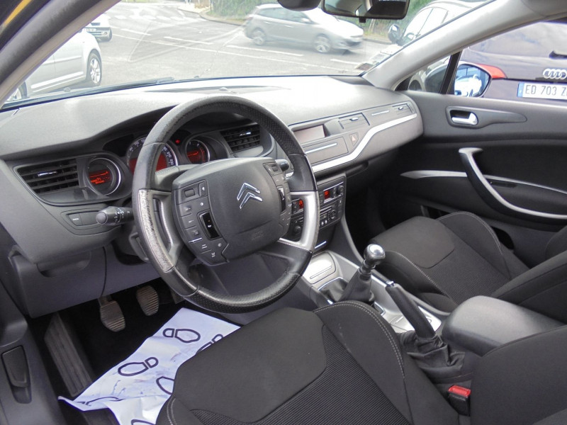 Photo 8 de l'offre de CITROEN C5 2.0 HDI138 FAP DYNAMIQUE à 4890€ chez Agence AVR Automobile