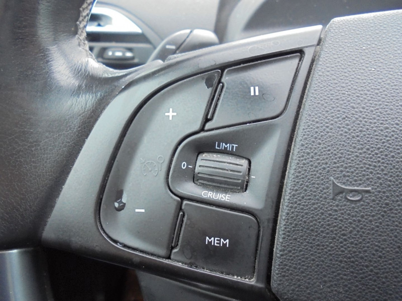 Photo 12 de l'offre de CITROEN C4 PICASSO E-HDI 115CH INTENSIVE ETG6 à 10890€ chez Agence AVR Automobile