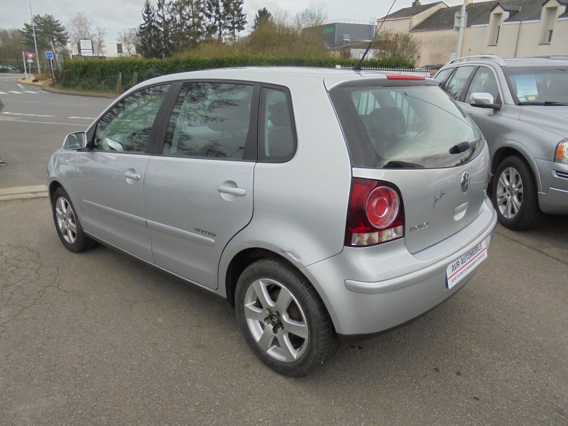 Photo 4 de l'offre de VOLKSWAGEN POLO 1.2 70CH CUP 2007 5P à 6890€ chez Agence AVR Automobile