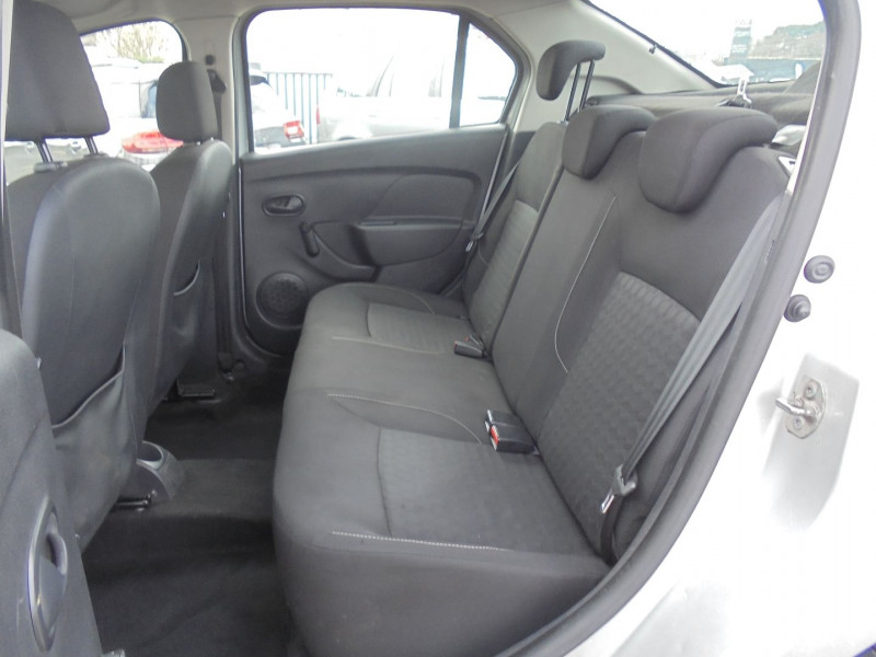 Photo 7 de l'offre de DACIA LOGAN 1.5 DCI 90CH ECO² LAUREATE à 6890€ chez Agence AVR Automobile
