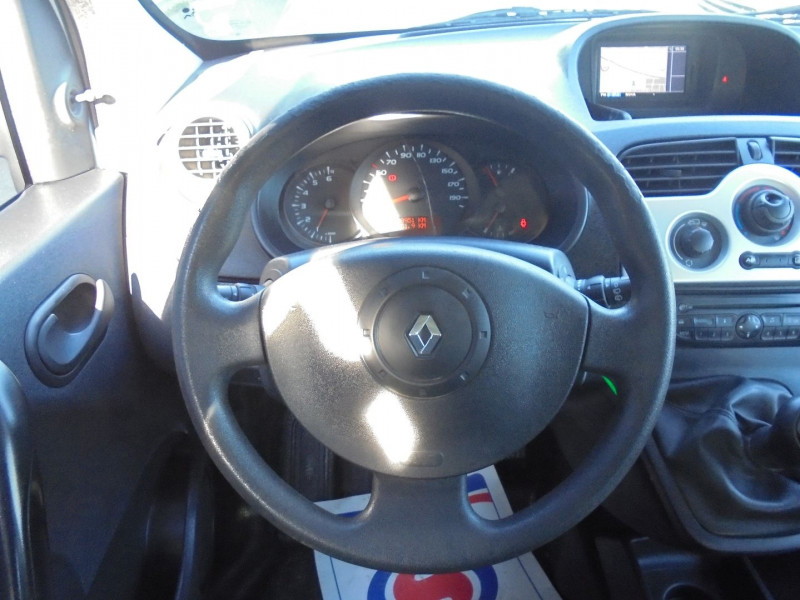 Photo 5 de l'offre de RENAULT KANGOO II 1.5 DCI 90CH ENERGY FAP EXPRESSION à 7890€ chez Agence AVR Automobile