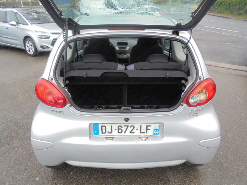 Photo 7 de l'offre de TOYOTA AYGO 1.0 VVT-I 68CH CONFORT 3P à 4890€ chez Agence AVR Automobile