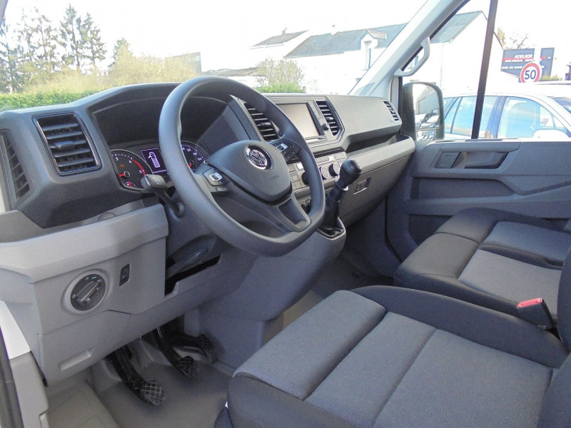 Photo 4 de l'offre de VOLKSWAGEN CRAFTER FG 30 L3H3 2.0 TDI 140CH BUSINESS LINE PLUS TRACTION à 39490€ chez Agence AVR Automobile