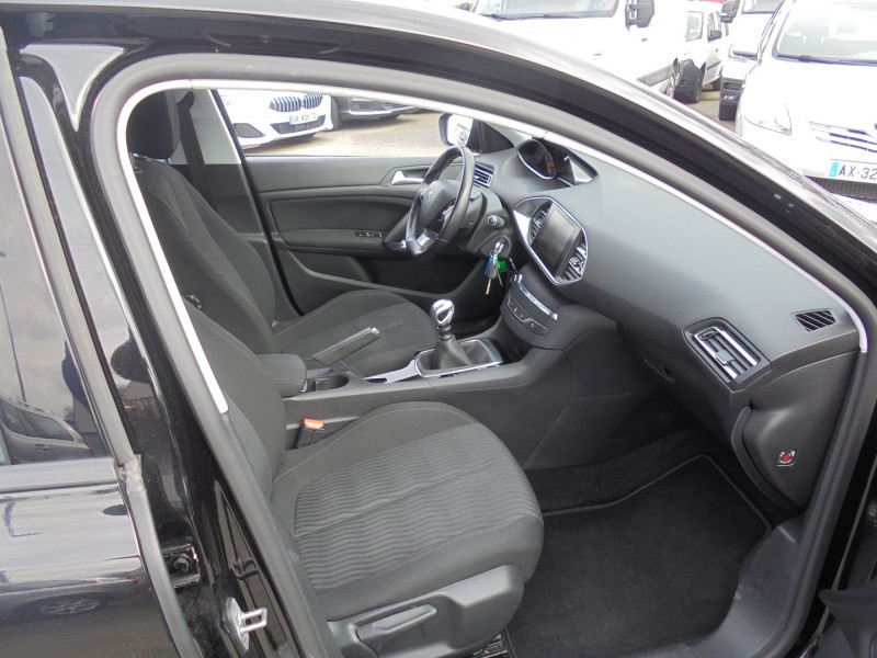 Photo 11 de l'offre de PEUGEOT 308 SW 1.6 BLUEHDI 120CH ACTIVE BUSINESS S&S à 9490€ chez Agence AVR Automobile