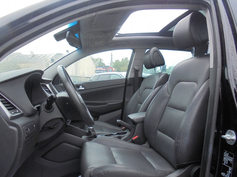 Photo 6 de l'offre de HYUNDAI TUCSON 1.7 CRDI 115CH EXECUTIVE 2WD à 16490€ chez Agence AVR Automobile