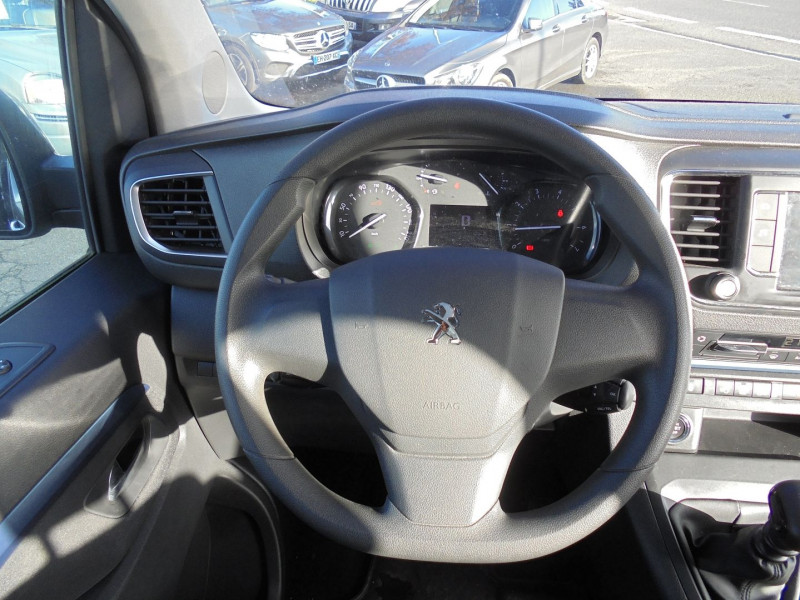 Photo 5 de l'offre de PEUGEOT TRAVELLER 1.5 BLUEHDI 120CH S&S LONG BUSINESS à 37490€ chez Agence AVR Automobile