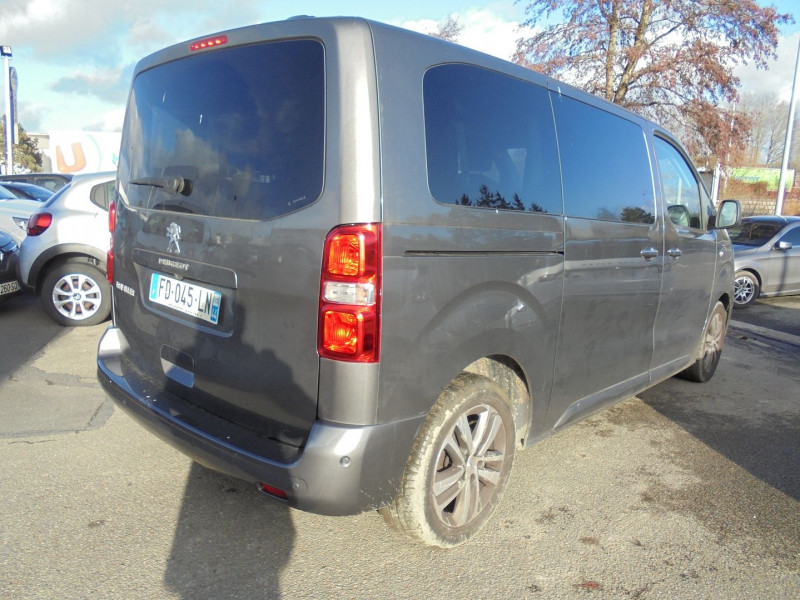 Photo 2 de l'offre de PEUGEOT TRAVELLER 1.5 BLUEHDI 120CH S&S LONG BUSINESS à 37490€ chez Agence AVR Automobile