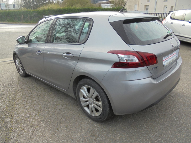 Photo 2 de l'offre de PEUGEOT 308 1.2 PURETECH 82CH ACTIVE 5P à 8890€ chez Agence AVR Automobile