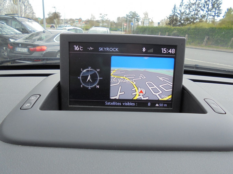 Photo 15 de l'offre de PEUGEOT 3008 1.6 HDI115 FAP ALLURE à 8990€ chez Agence AVR Automobile