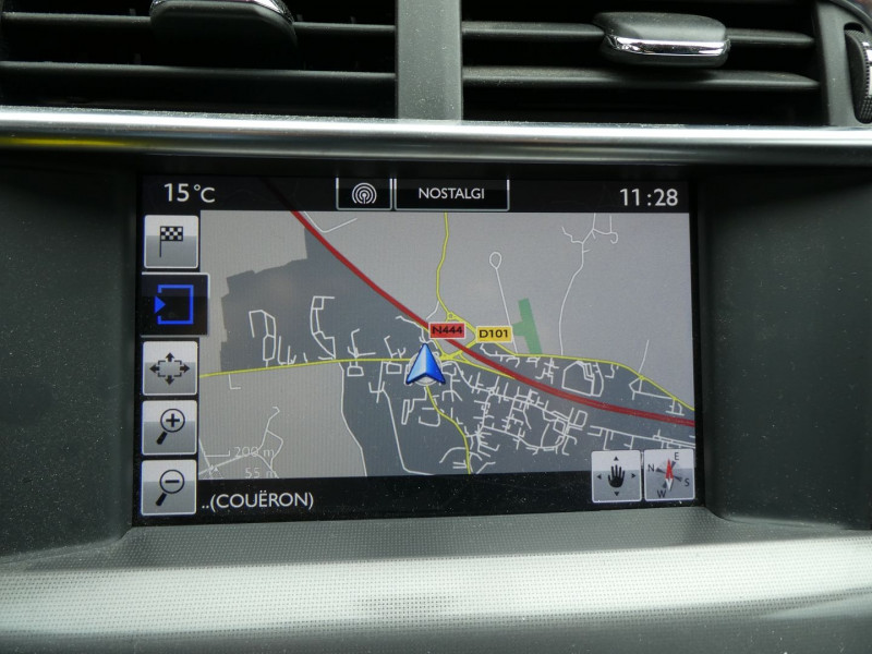 Photo 19 de l'offre de CITROEN C4 PURETECH 110CH MILLENIUM à 11890€ chez Agence AVR Automobile