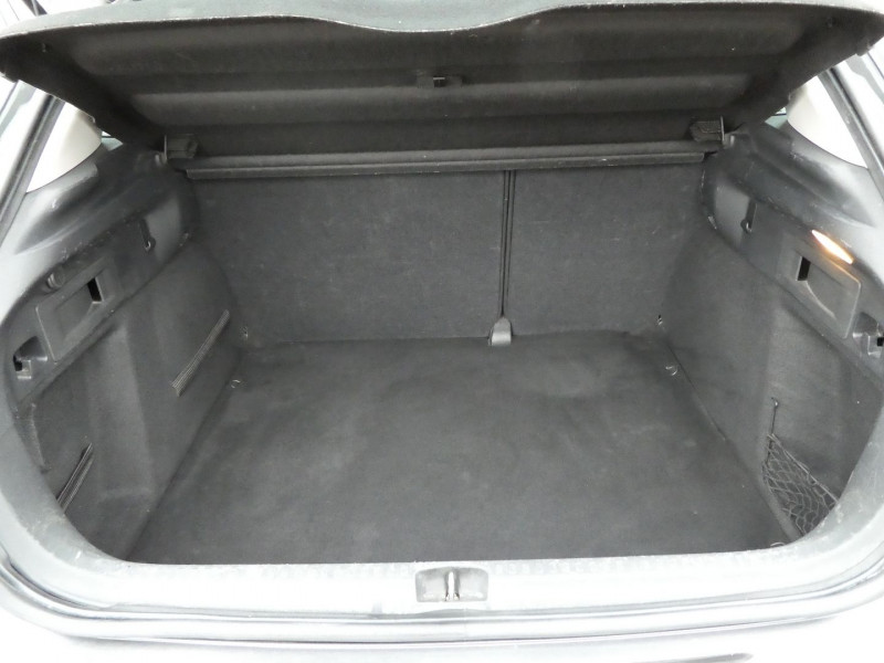 Photo 4 de l'offre de CITROEN C4 PURETECH 110CH MILLENIUM à 11890€ chez Agence AVR Automobile