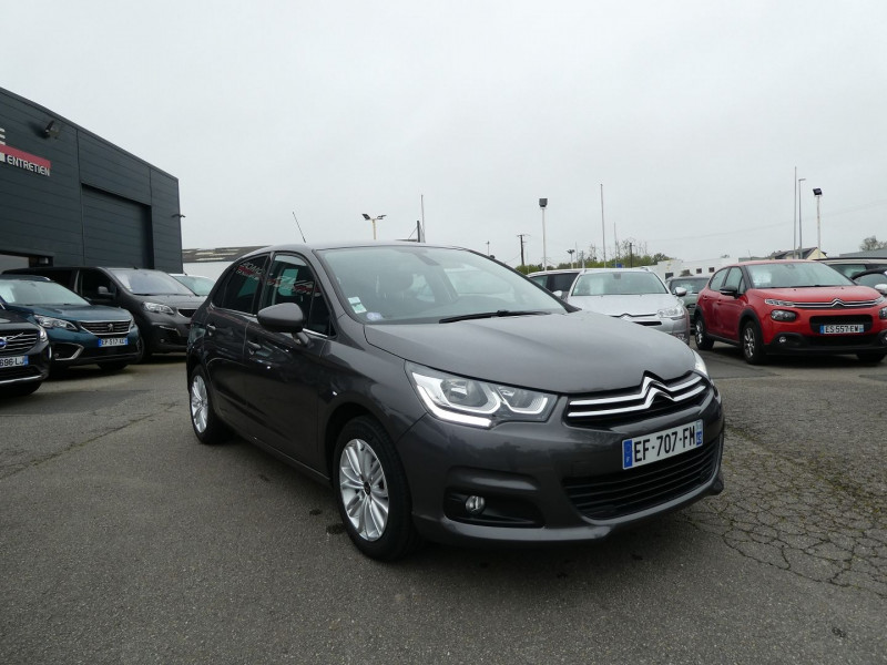 Photo 1 de l'offre de CITROEN C4 PURETECH 110CH MILLENIUM à 11890€ chez Agence AVR Automobile