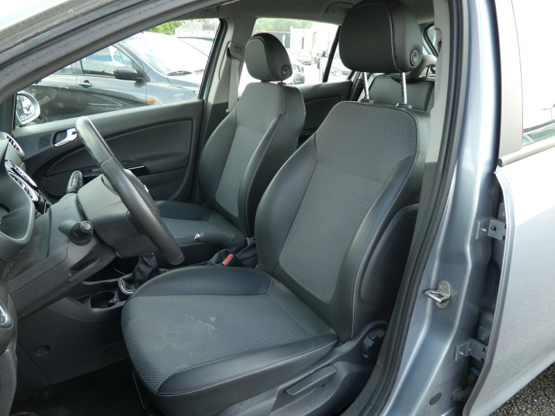 Photo 6 de l'offre de OPEL CORSA 1.4 TWINPORT COSMO 5P à 4890€ chez Agence AVR Automobile