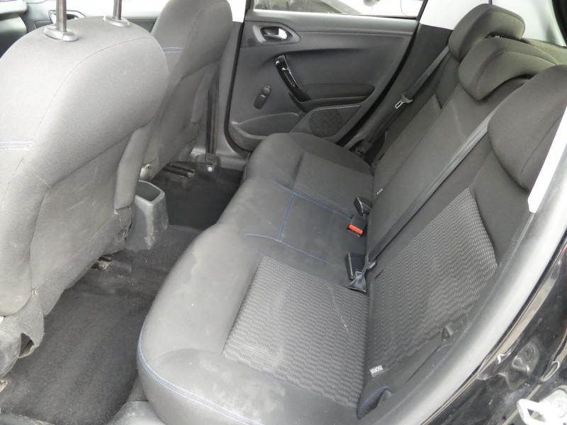 Photo 6 de l'offre de PEUGEOT 208 1.6 BLUEHDI 75CH STYLE 5P à 9890€ chez Agence AVR Automobile