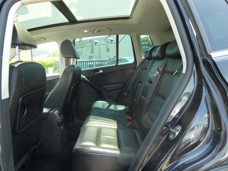 Photo 16 de l'offre de VOLKSWAGEN TIGUAN 2.0 TDI 140CH BLUEMOTION TECHNOLOGY FAP CARAT 4MOTION DSG7 à 14890€ chez Agence AVR Automobile