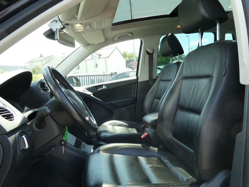 Photo 10 de l'offre de VOLKSWAGEN TIGUAN 2.0 TDI 140CH BLUEMOTION TECHNOLOGY FAP CARAT 4MOTION DSG7 à 14890€ chez Agence AVR Automobile