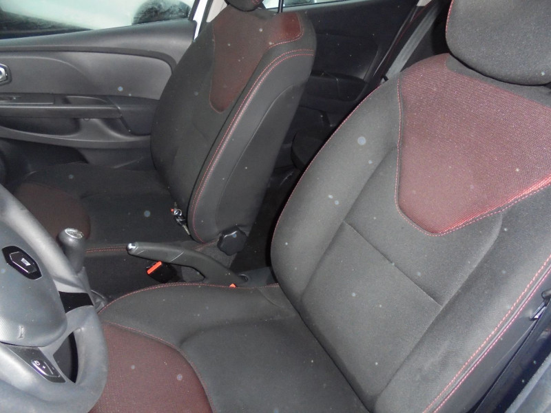 Photo 4 de l'offre de RENAULT CLIO IV 1.5 DCI 75CH LIFE ECO² 90G à 8490€ chez Agence AVR Automobile
