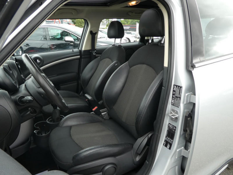 Photo 5 de l'offre de MINI COUNTRYMAN COOPER D 112CH ALL4 à 10890€ chez Agence AVR Automobile