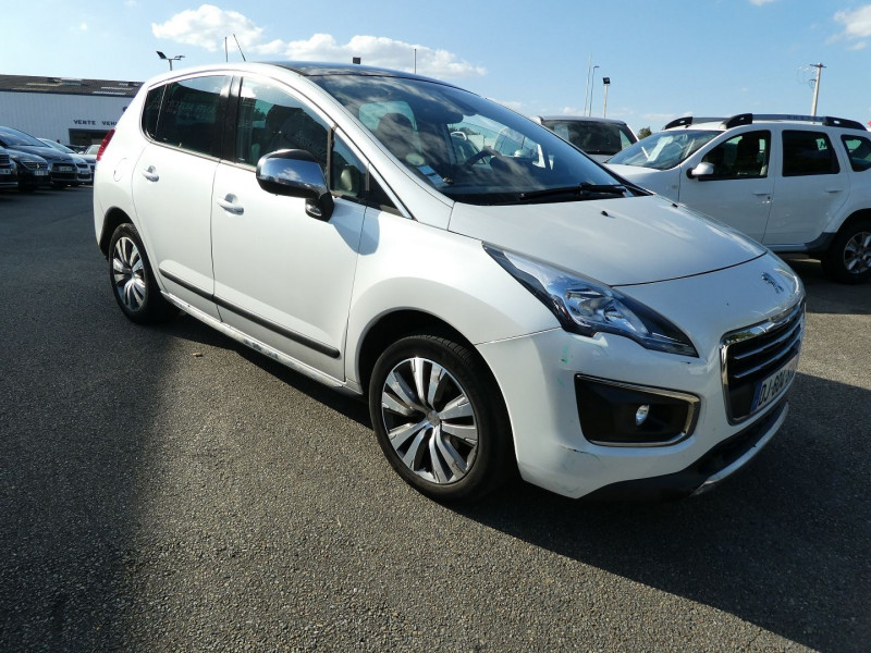 Photo 2 de l'offre de PEUGEOT 3008 1.6 HDI115 FAP ALLURE à 10890€ chez Agence AVR Automobile