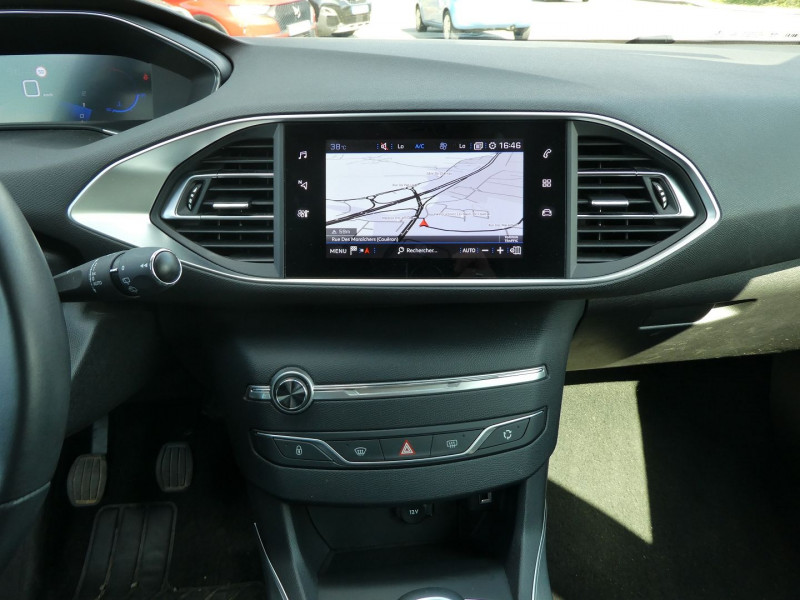 Photo 5 de l'offre de PEUGEOT 308 SW 1.5 BLUEHDI 130CH S&S ALLURE PACK à 20590€ chez Agence AVR Automobile