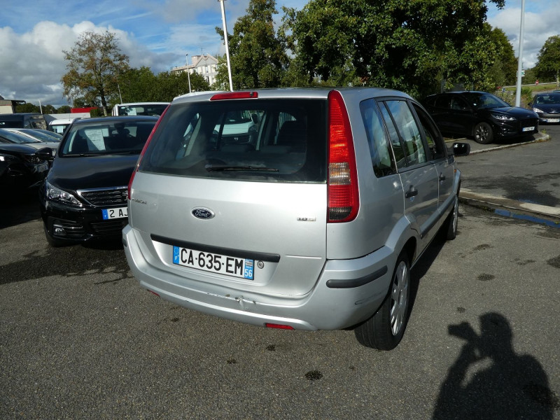 Photo 3 de l'offre de FORD FUSION 1.6 TDCI 90CH SENSO à 4890€ chez Agence AVR Automobile