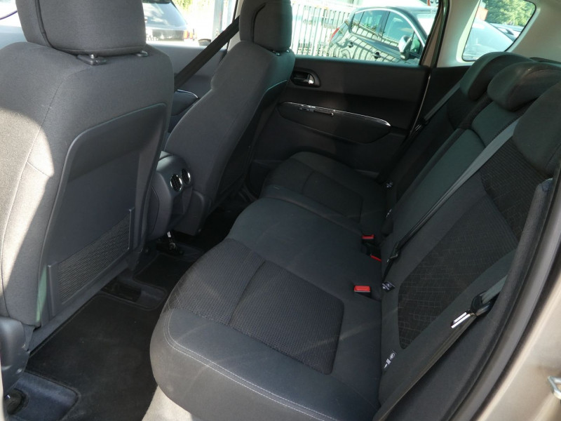 Photo 6 de l'offre de PEUGEOT 3008 1.2 PURETECH STYLE II S&S à 11990€ chez Agence AVR Automobile