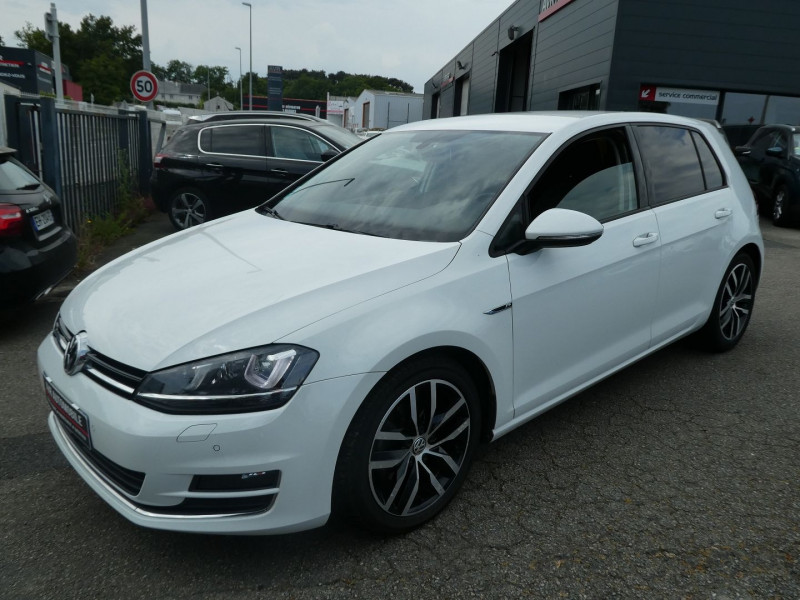 Volkswagen GOLF VII 2.0 TDI 150CH BLUEMOTION TECHNOLOGY FAP CARAT 5P Diesel BLANC Occasion à vendre